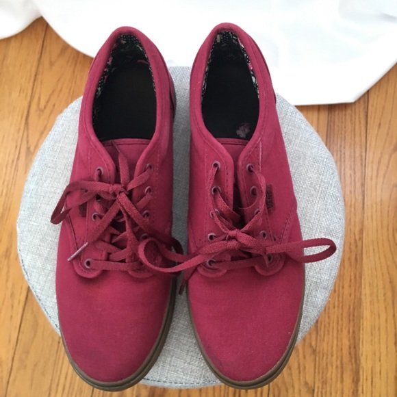 Vans - Picture 5 of 6